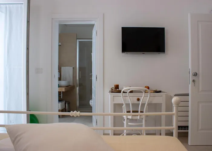 Bed & Breakfast Hostuni 3*