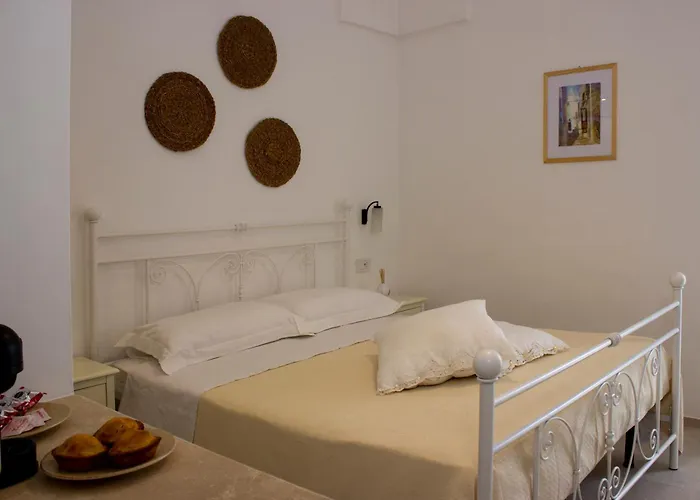 Bed & Breakfast Hostuni 3*