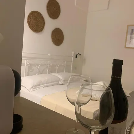 Hostuni 住宿加早餐酒店 奥斯图尼