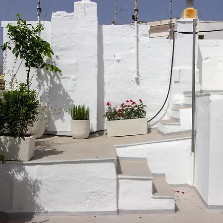 Oda ve Kahvaltı Hostuni Ostuni