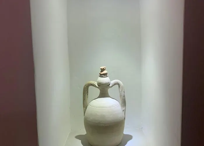 Hostuni فندق مبيت وإفطار أوستوني