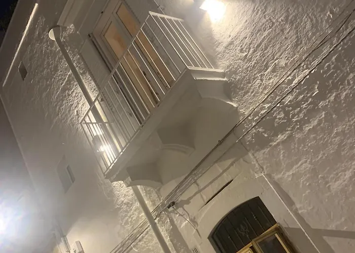 Hostuni فندق مبيت وإفطار أوستوني