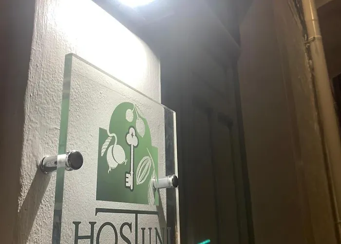 فندق مبيت وإفطار Hostuni أوستوني